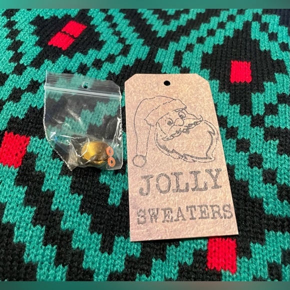 Cool Llama Christmas Sweater - Picture 4 of 6